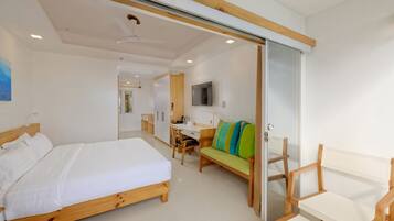Superior Double Room | 1 bedroom, premium bedding, down comforters, pillowtop beds