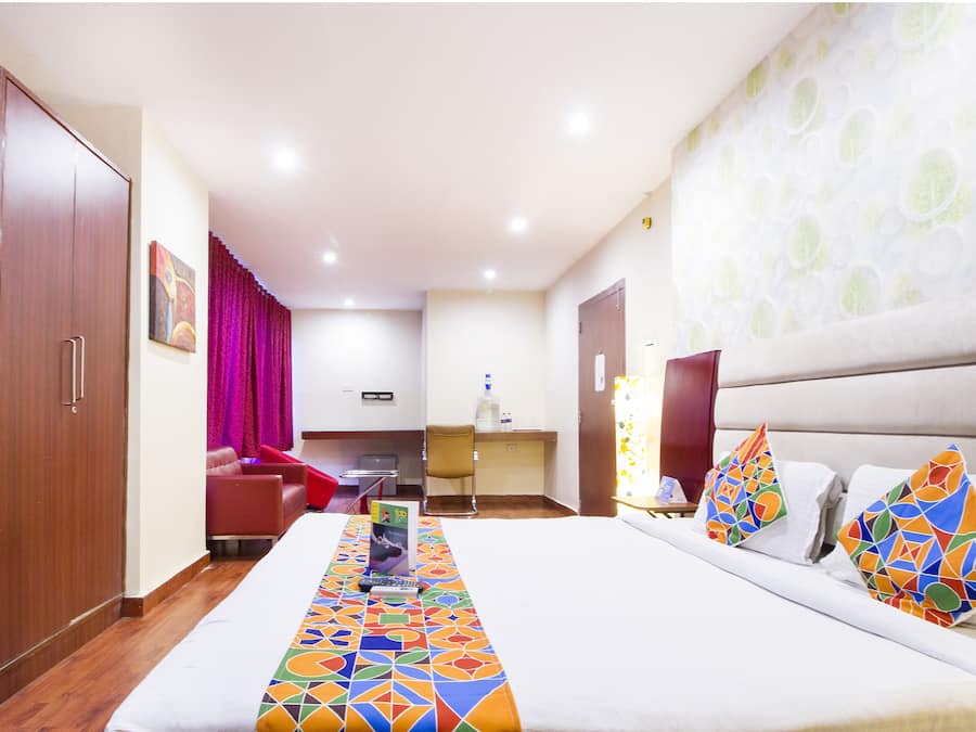 Rom – deluxe | Sengetøy av topp kvalitet, safe på rommet og skrivebord