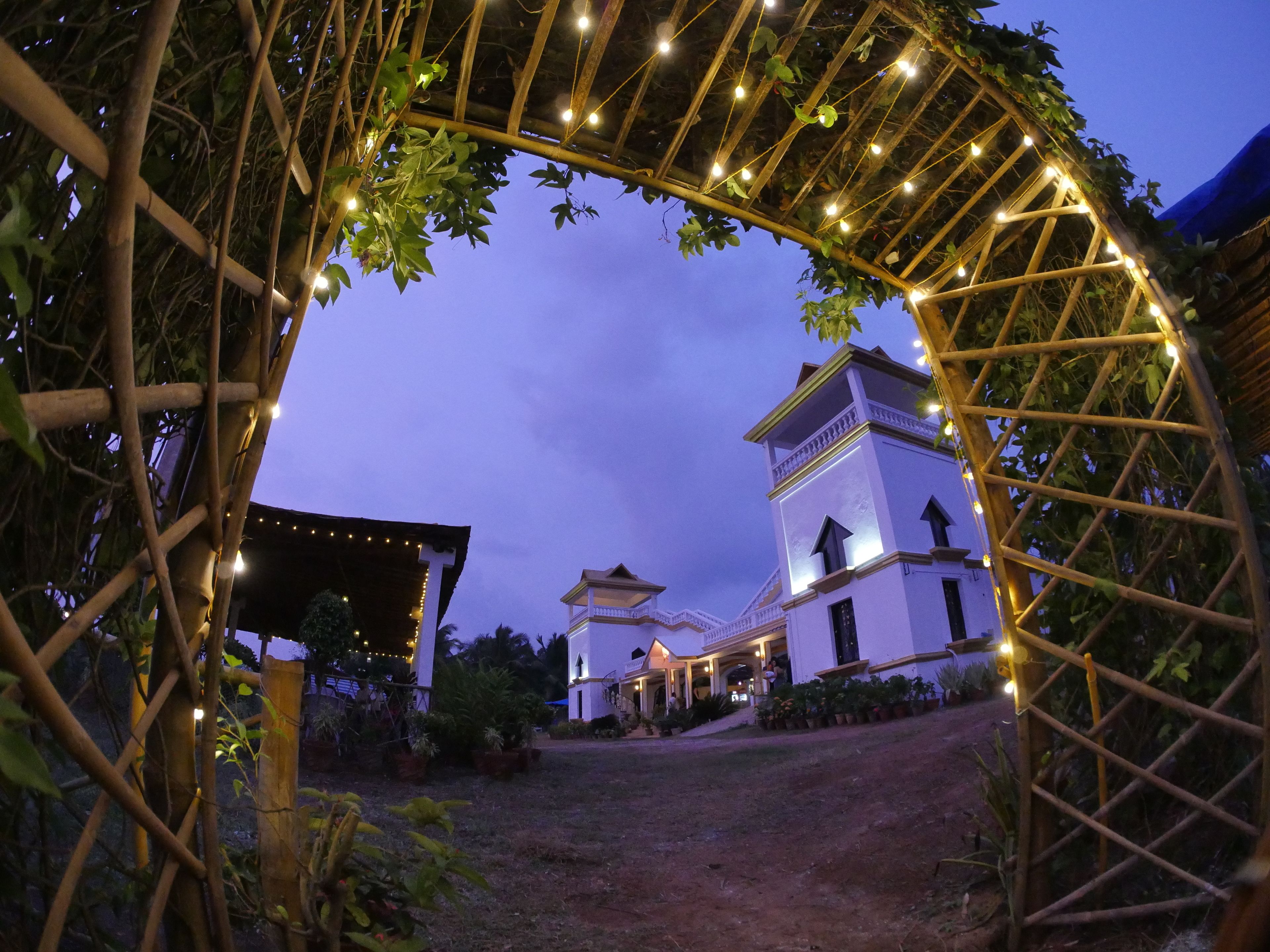 Fachada del alojamiento - Noche