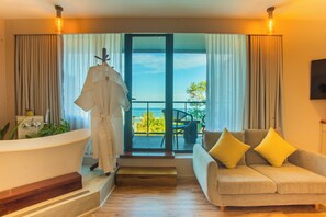 Coco Seaview Suite | Beach/ocean view