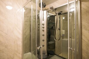 Double or Twin Room, Accessible | Bathroom shower - The Coach House Hotel (Pembroke)