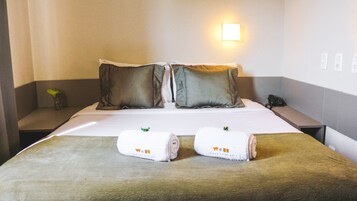 Quarto Duplo | Cofres nos quartos, cortinas blackout, quartos à prova de som