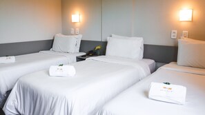 Quarto Triplo Luxo | In-room safe, blackout drapes, soundproofing, iron/ironing board - Work Hotel (Sao Leopoldo)