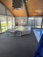 Bañera de hidromasaje interior