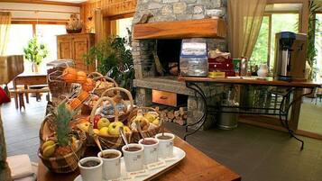 Daily buffet breakfast (EUR 12.00 per person)