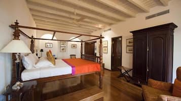 Suíte superluxo | Roupas de cama premium, cofres nos quartos, individualmente decorados