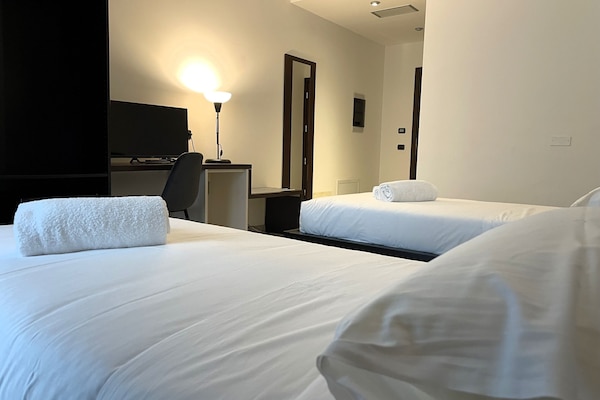 Deluxe Triple Room, 1 King Bed with Sofa bed | Premium bedding, minibar, in-room safe, desk