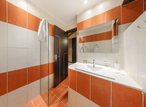 Family Villa, 3 Bedrooms, Private Pool | Bathroom