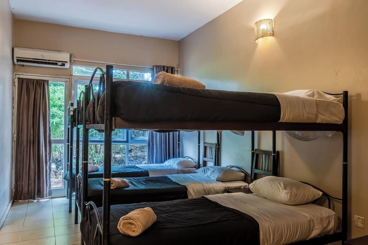 Shared Dormitory, Women only | Peralatan tempat tidur premium, gebar bulu kapas