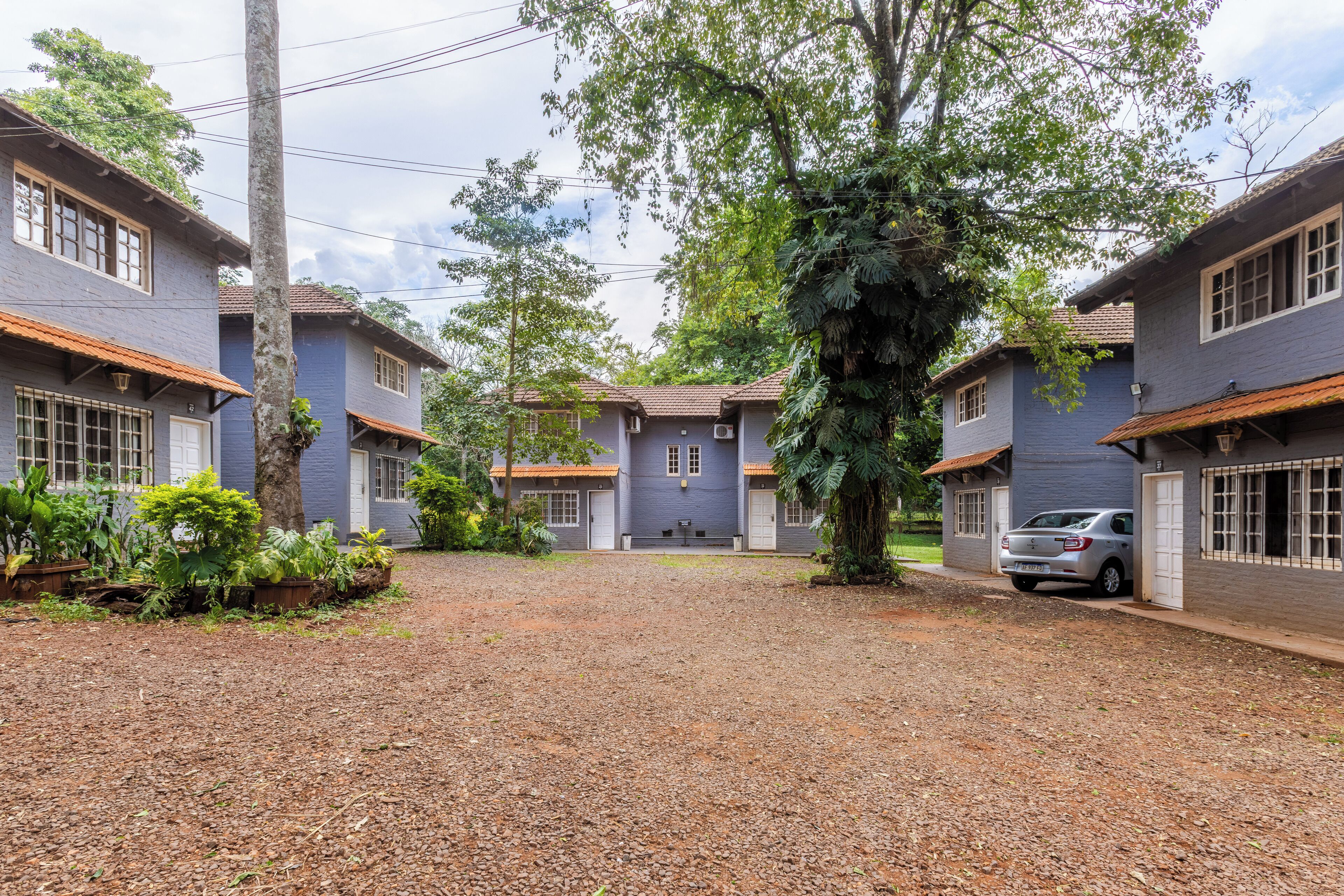 Familie huisje, 3 slaapkamers, keuken, uitzicht op tuin | Luxe beddengoed, donzen dekbedden, een strijkplank/strijkijzer