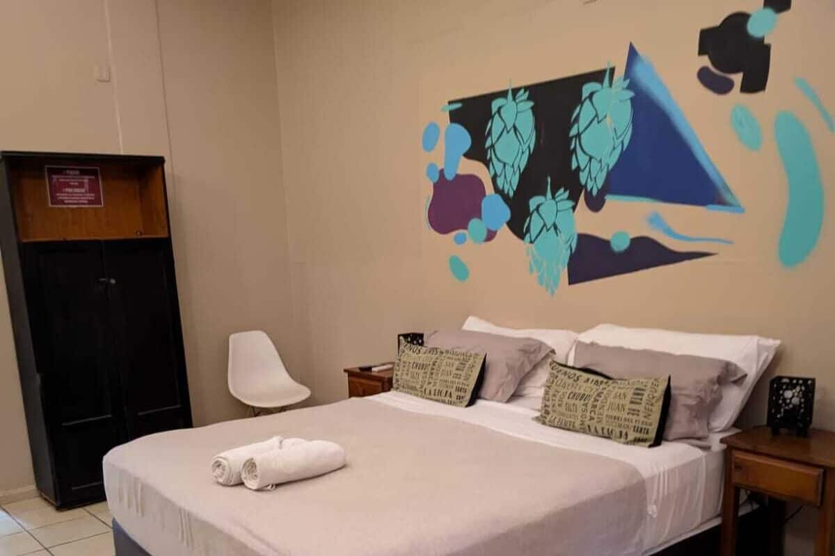 Standard Double or Twin Room | Peralatan tempat tidur premium, gebar bulu kapas