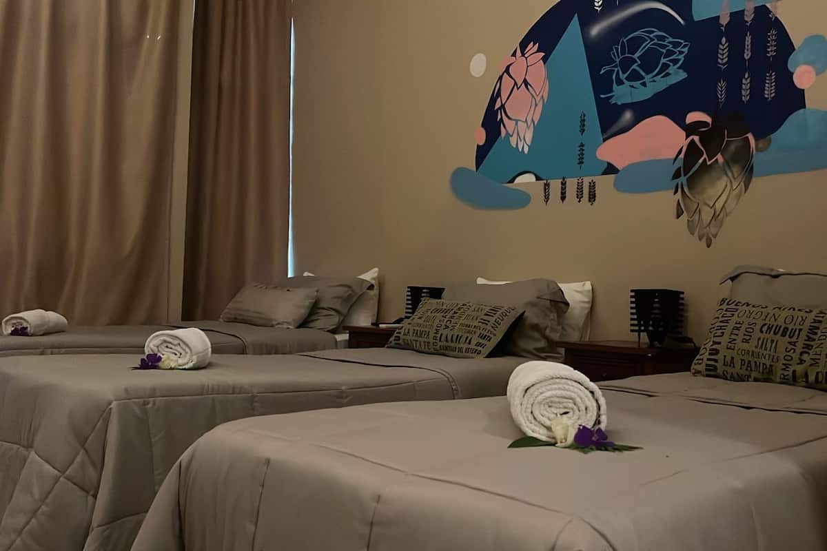 Triple Room | Premium bedding, down comforters, iron/ironing board, rollaway beds