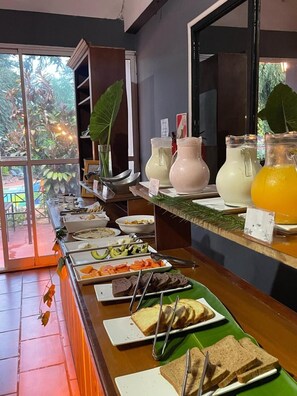 Restaurant - Beer Hotel Iguazu - Hostel (Puerto Iguazú)