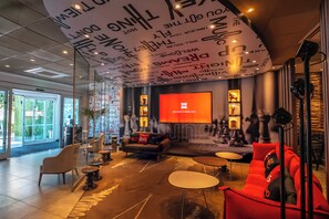 บริเวณภายนอก