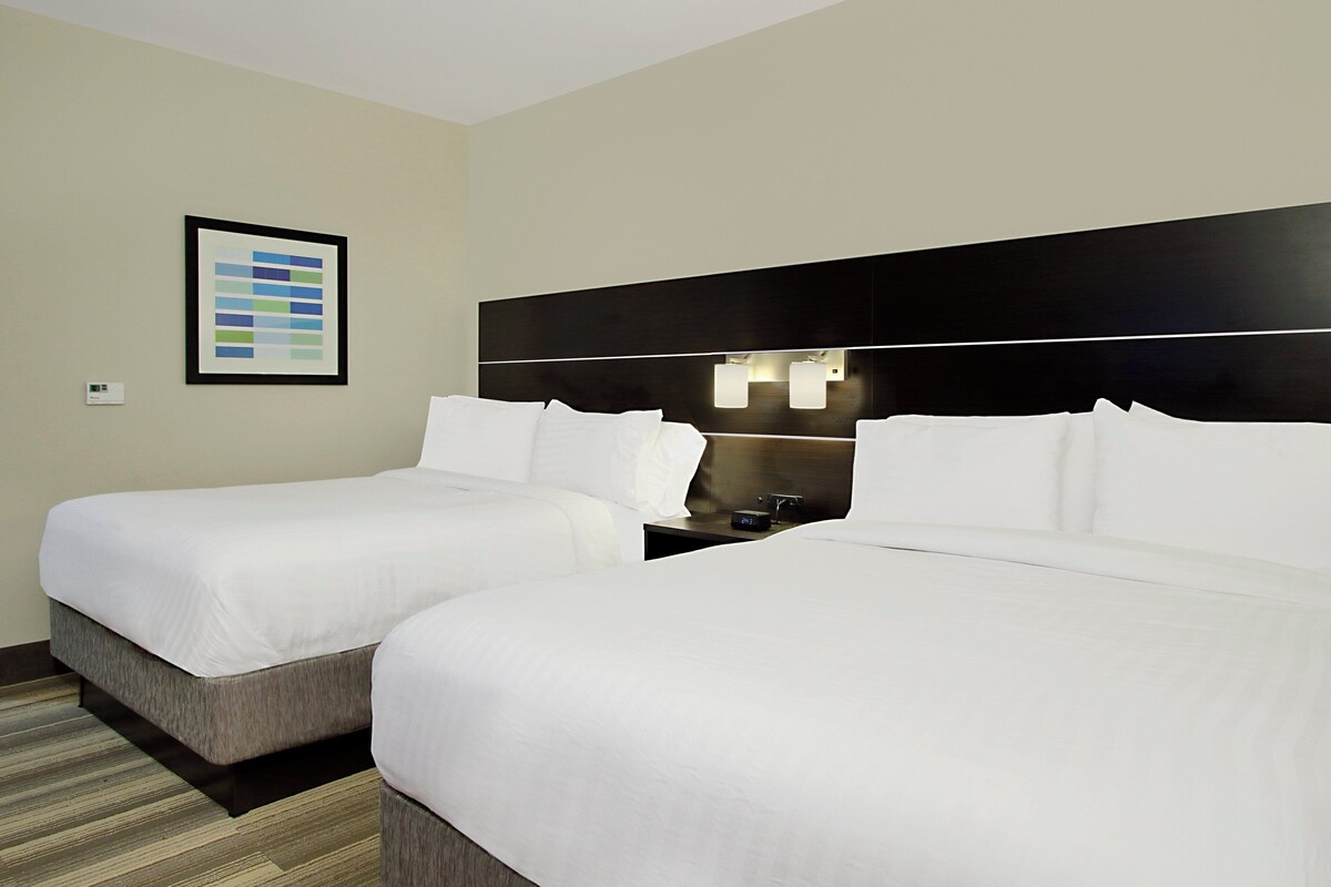 Premium bedding, desk, blackout drapes, iron/ironing board