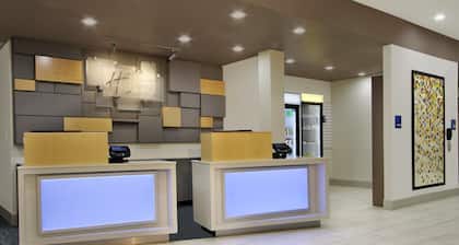 Holiday Inn Express & Suites Brookshire - Katy Freeway by IHG