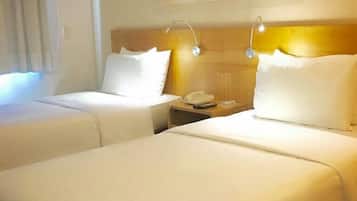 Apartamento clássico | Frigobar, cofres nos quartos, escrivaninha, cortinas blackout
