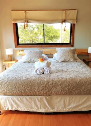 Standard Room, Balcony, Garden View | 12 bedrooms, in-room safe, individually decorated - Hotel Uka Mana (Hanga Roa)