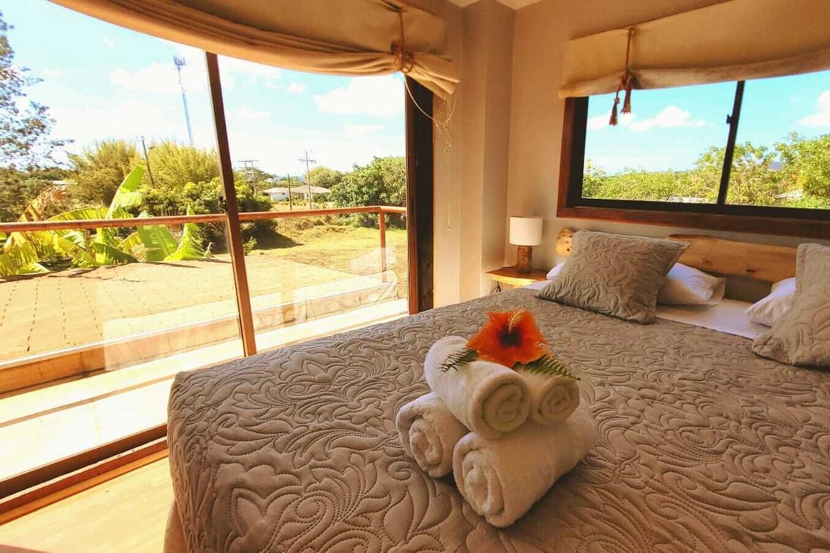 12 bedrooms, in-room safe, individually decorated