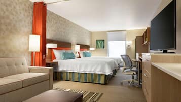 Studio, 2 queensize bedden, niet-roken | Een kluis op de kamer, individueel gedecoreerd, individueel gemeubileerd