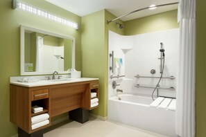 Free toiletries, towels - Home2 Suites by Hilton Richland, WA (Richland)