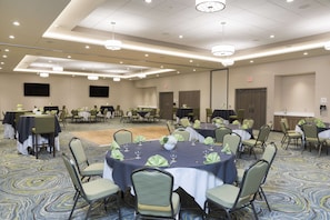 Restaurant - Hilton Garden Inn Grand Rapids East (Grand Rapids)