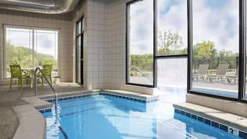 Indendørs pool