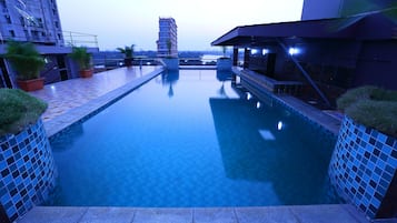 Indoor pool, outdoor pool