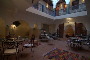 Lunch and dinner served, French cuisine - Riad Imilchil (Marrakech)