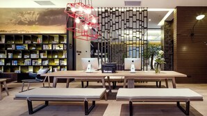 Lounge - Atour Hotel Yuquan (Hangzhou)