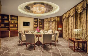 Ảnh chưa phân loại, 3 trong số 23 ảnh, nút