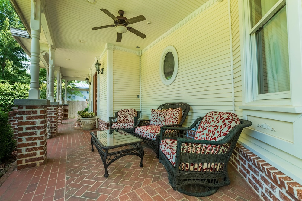 The Victoria Bed & Breakfast by null