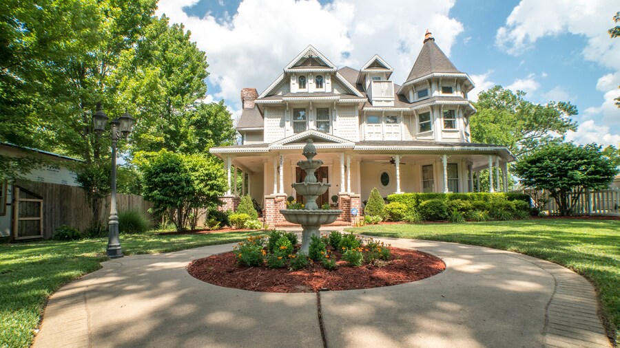 The Victoria B & B