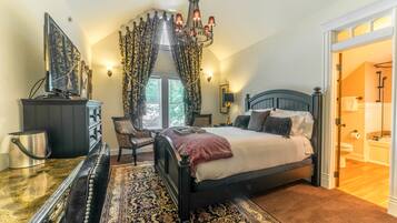 The Camelot | Yksilöllisesti sisustettu, yksilöllisesti kalustettu, työpöytä