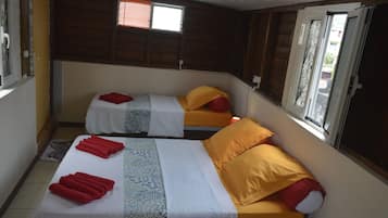 Triple Room, Private Bathroom | Premium bedding, in-room safe, desk, soundproofing
