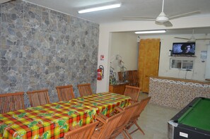 매일 뷔페 아침 식사(1인당 EUR 7)