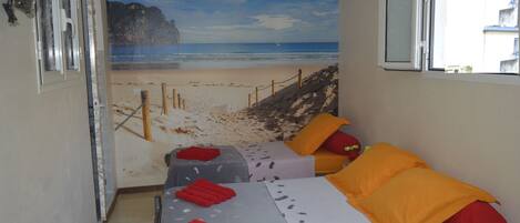 Triple Room, Private Bathroom | Premium bedding, in-room safe, desk, soundproofing