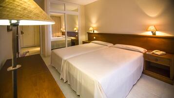 1 chambre, rideaux occultants, fer et planche Ă  repasser, Wi-Fi gratuit