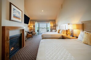 Grand Cru Riverfront Queen Queen | In-room safe, bed sheets