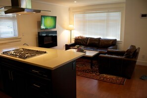 Familien-Stadtwohnung, 3 Schlafzimmer, Gartenblick | 1 Schlafzimmer, hochwertige Bettwaren, Bügeleisen/Bügelbrett