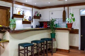 Bar (in der Unterkunft)