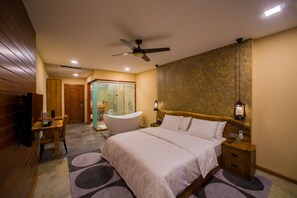 Ultimate Room  | Minibar, caja fuerte, escritorio y cortinas opacas