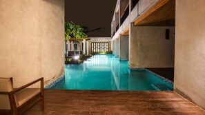 Luxury Premier Pool Access | Ausblick vom Zimmer