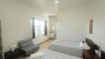 مكواة/لوح كي وواي فاي مجانًا وملاءات أسرّة