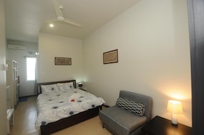 Iron/ironing board, free WiFi, bed sheets