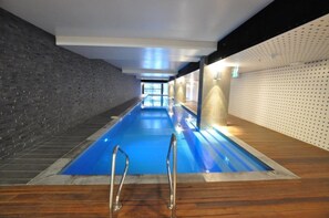Indoor pool - StayCentral - NGV Arts Centre Retreat (Southbank)