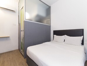 Standard Double Room | Free WiFi, bed sheets - Super OYO 251 Intime Hotel (Kuala Lumpur)