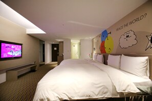 Luxurious Room (Random Design) | In-room safe, desk, soundproofing, cribs/infant beds