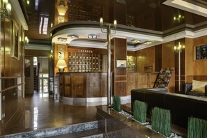 Reception hall - Hotel OYA (Prague)