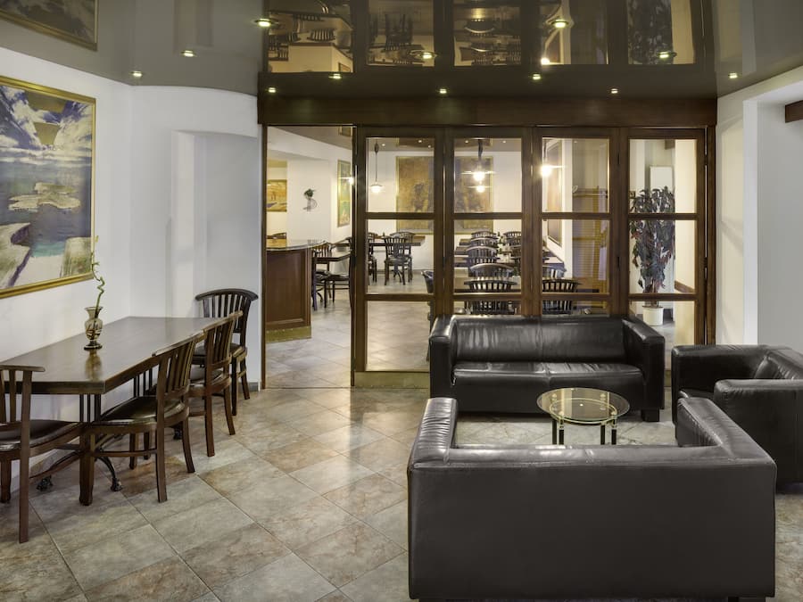 Siddeområde i lobbyen